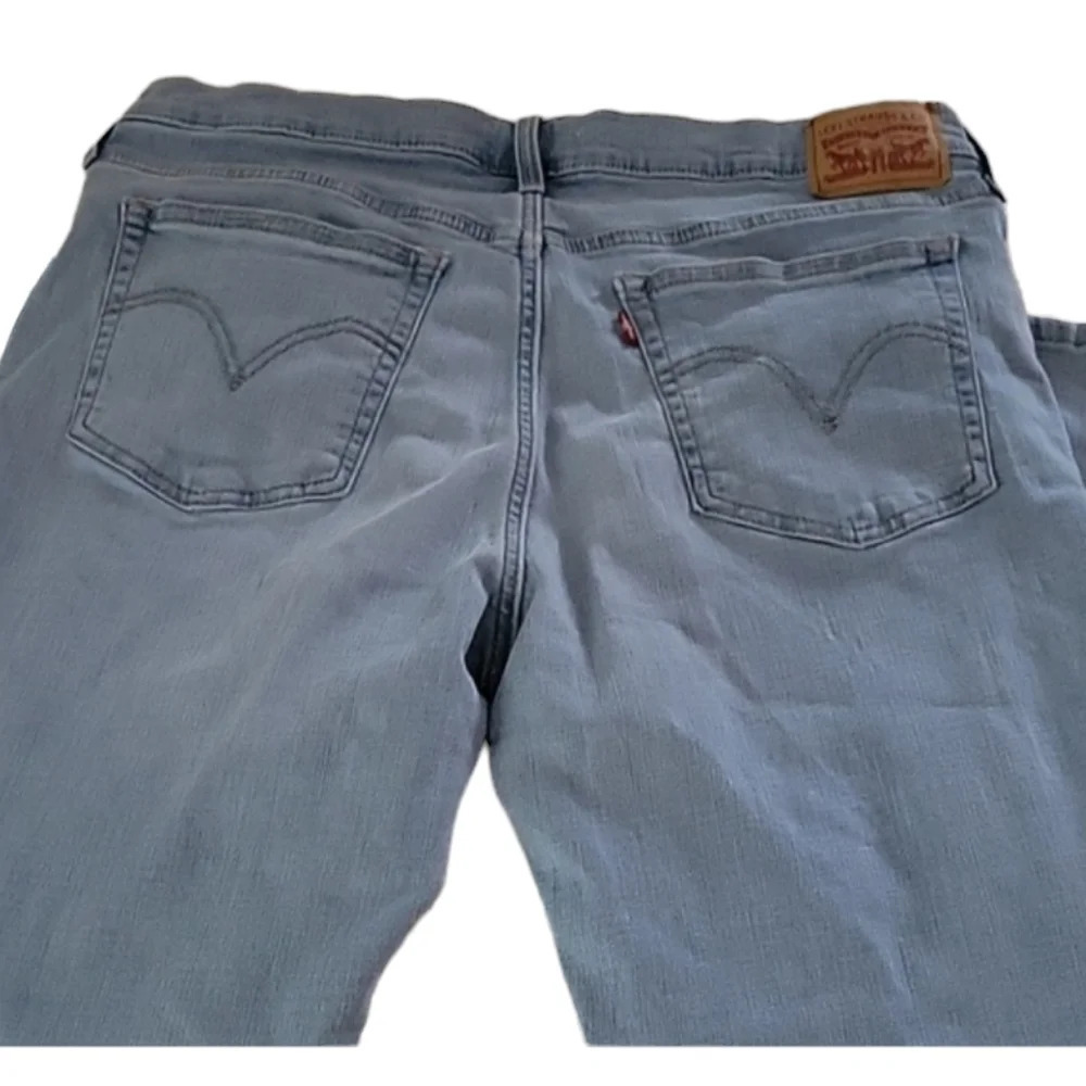 Levis Boyfriend Jeans - Picture 3 of 5